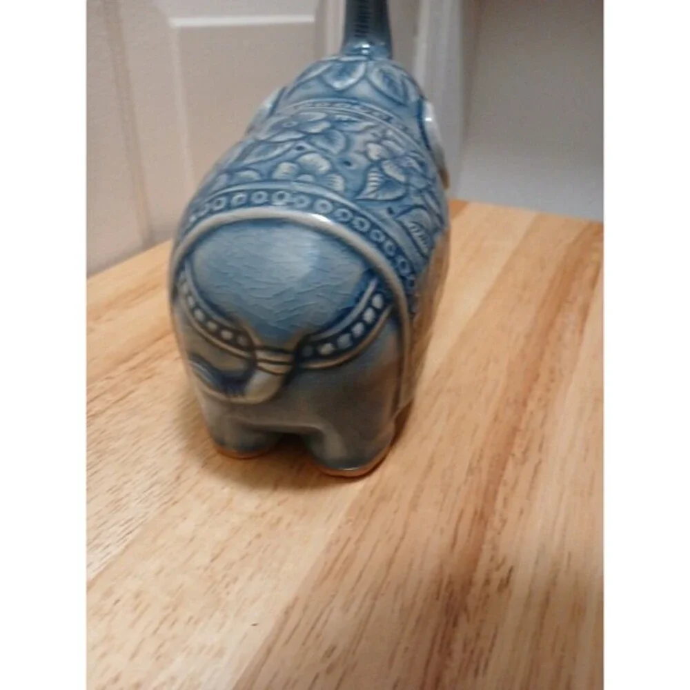 Baan Celadon Blue Elephant Crackle Glaze 6" x 5" Ornate Ceramic Thailand - Picture 9 of 16